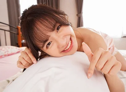 Chị gái dâm dục giành lấy bạn trai của em gái